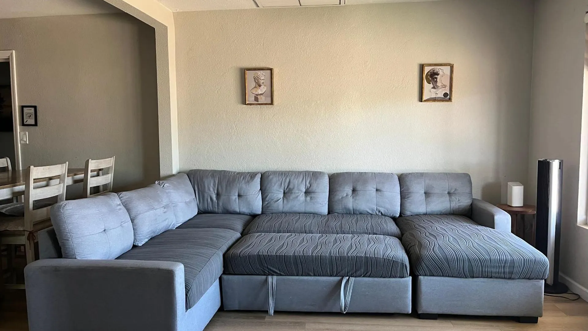 Дом отдыха 3 Bedroom Phoenix Getaway Walk To Valley Metro