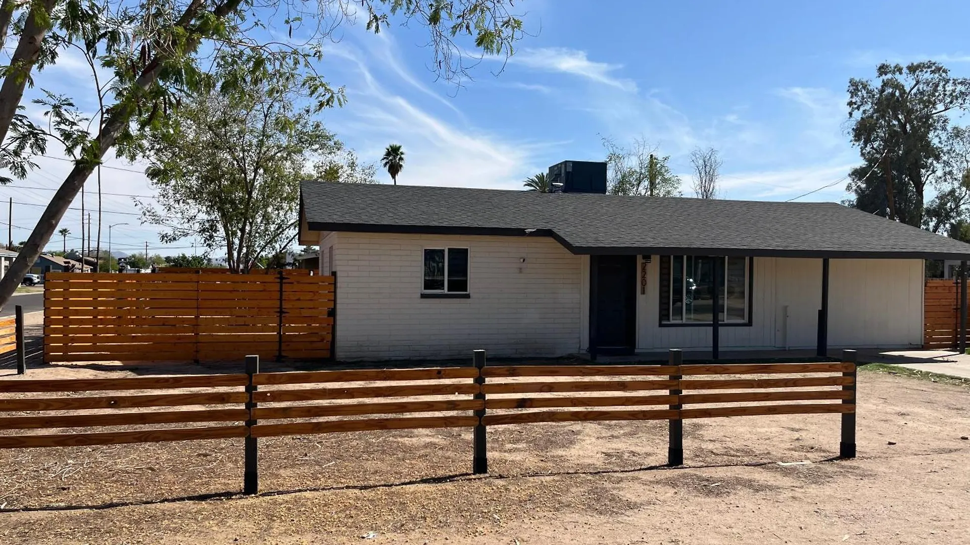 3 Bedroom Phoenix Getaway Walk To Valley Metro